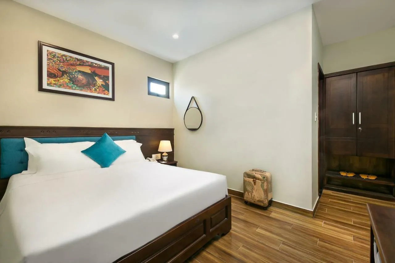 Celina Hotel & Apartment Da Nang