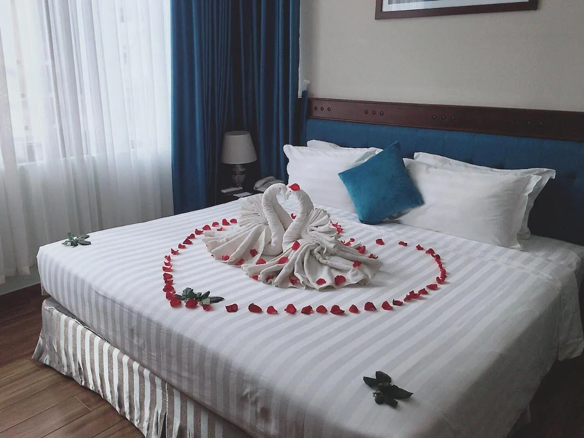 Celina Hotel & Apartment Da Nang